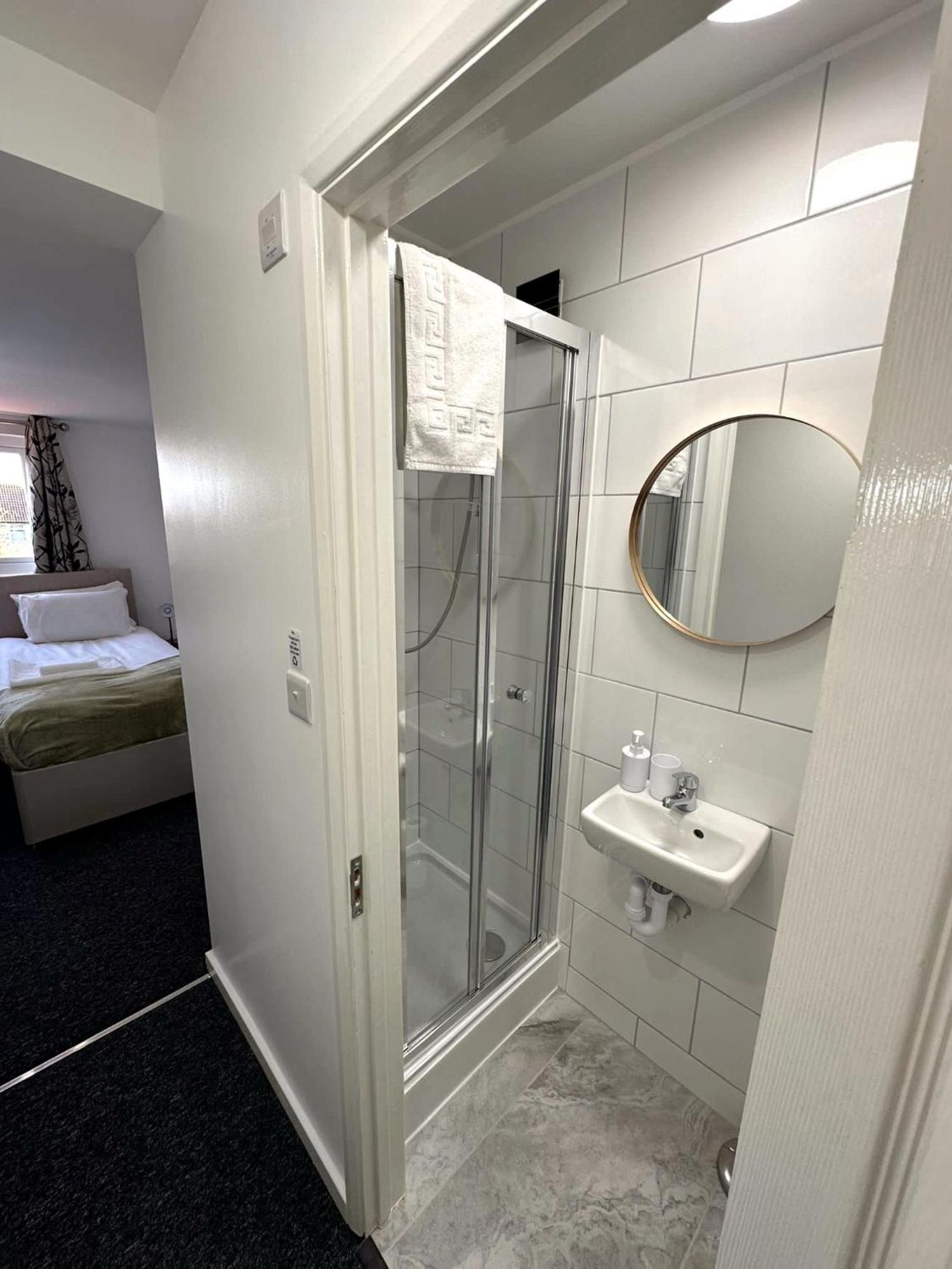Newmarket Road Studios And Suites By Tas Accommodations Cambridge  Esterno foto
